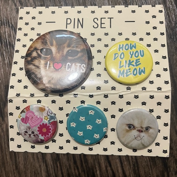 Accessories - Cat-Themed Pin Set - Multicolor